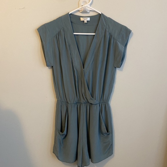 Aritzia Babaton Corbett Silk Romper in Light Jade - Picture 2 of 6
